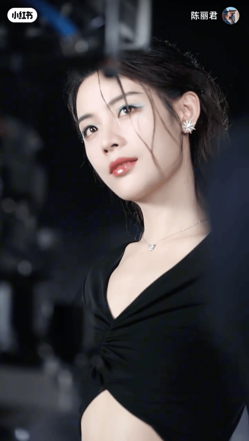 吃😋 
