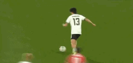 如果日本有个顶级前锋，世界杯四强真的可以畅想了可以明确的是，日本早已不怕纯身体流