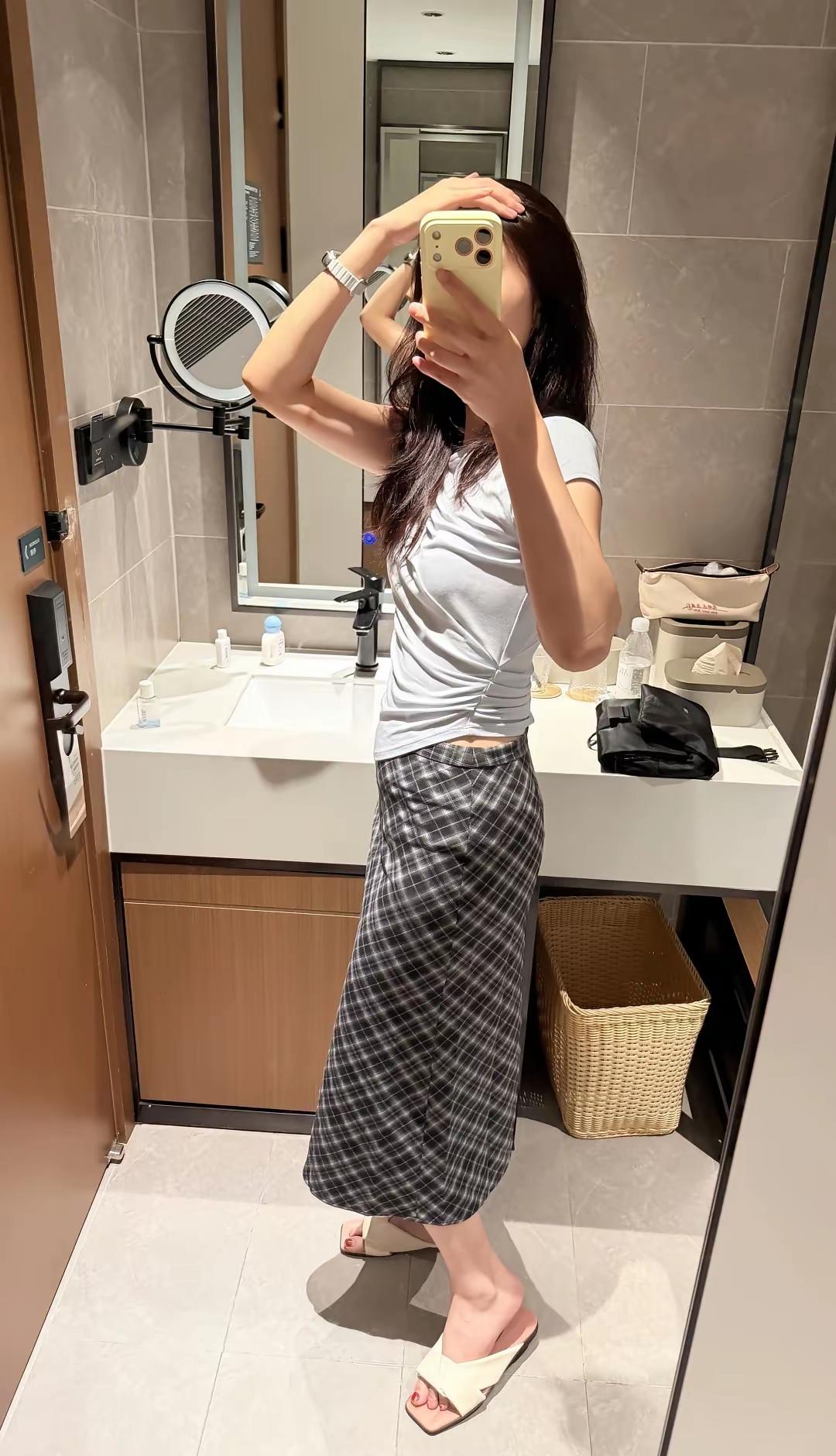 晒图笔记大赛分享好看的女孩穿搭 穿搭小心机分享 分享一张你最喜欢的穿搭 分享一下