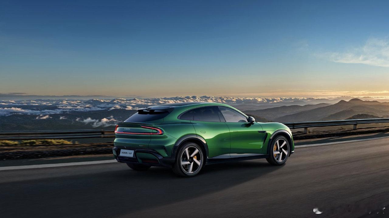 小米汽车回应新车在运输中损伤12月2日，小米汽车发布小米汽车答网友问（第201集