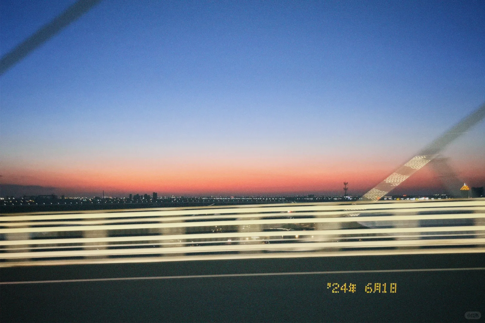 爱人先爱己谋爱先谋生