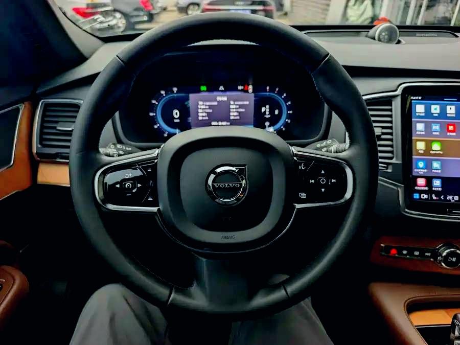 沃尔沃xc90的真实车主会明白这三张照片的意义是什么？从个人感觉上来说，这车给我