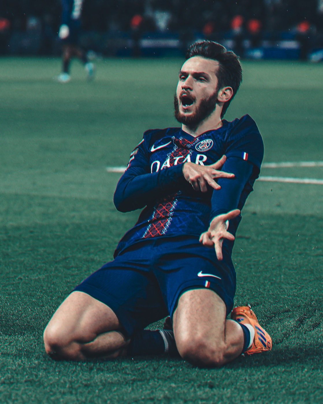 法国球迷俱乐部  王子公园的完美风暴！巴黎5-0横扫雷恩，克瓦拉茨赫利亚封神之夜