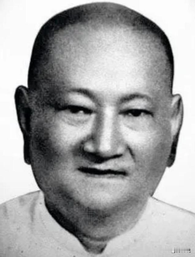 1949年，上海胜利后，我党准备清算青帮老大。助手问陈老总:“还有个叫顾竹轩的怎