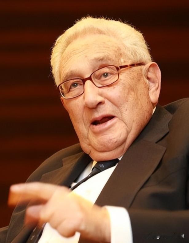 基辛格临终前表示，引爆第三次世界大战的绝非中美俄，而是日本！这个蛰伏亚洲多年的'