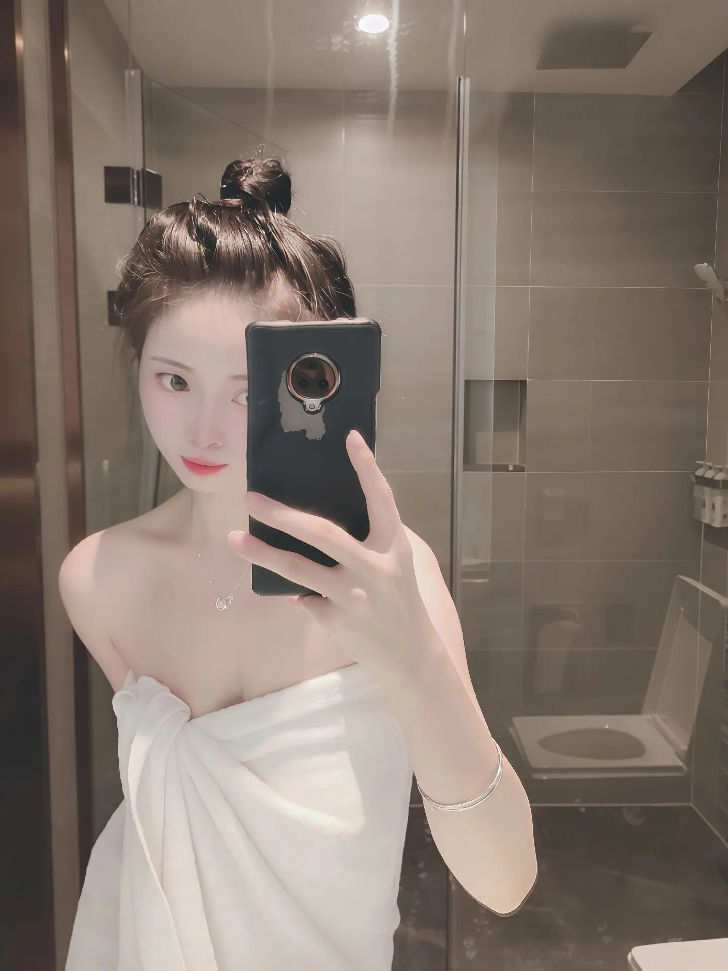 我总以为自己看开了 可是一个人静下来的时候 为什么还是好难过