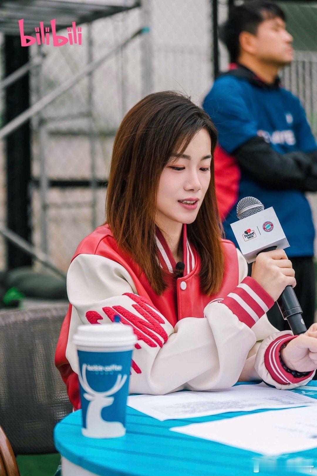 愉快的成都行[yeah]和拜仁&小破站共度周末桐话绿茵拜仁  ​​​