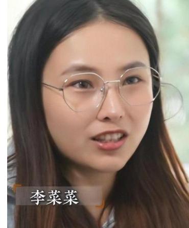 浙江，95后女孩患不死癌症，瘫痪在床，家人放弃让其自生自灭！女孩不认命，坐着轮椅
