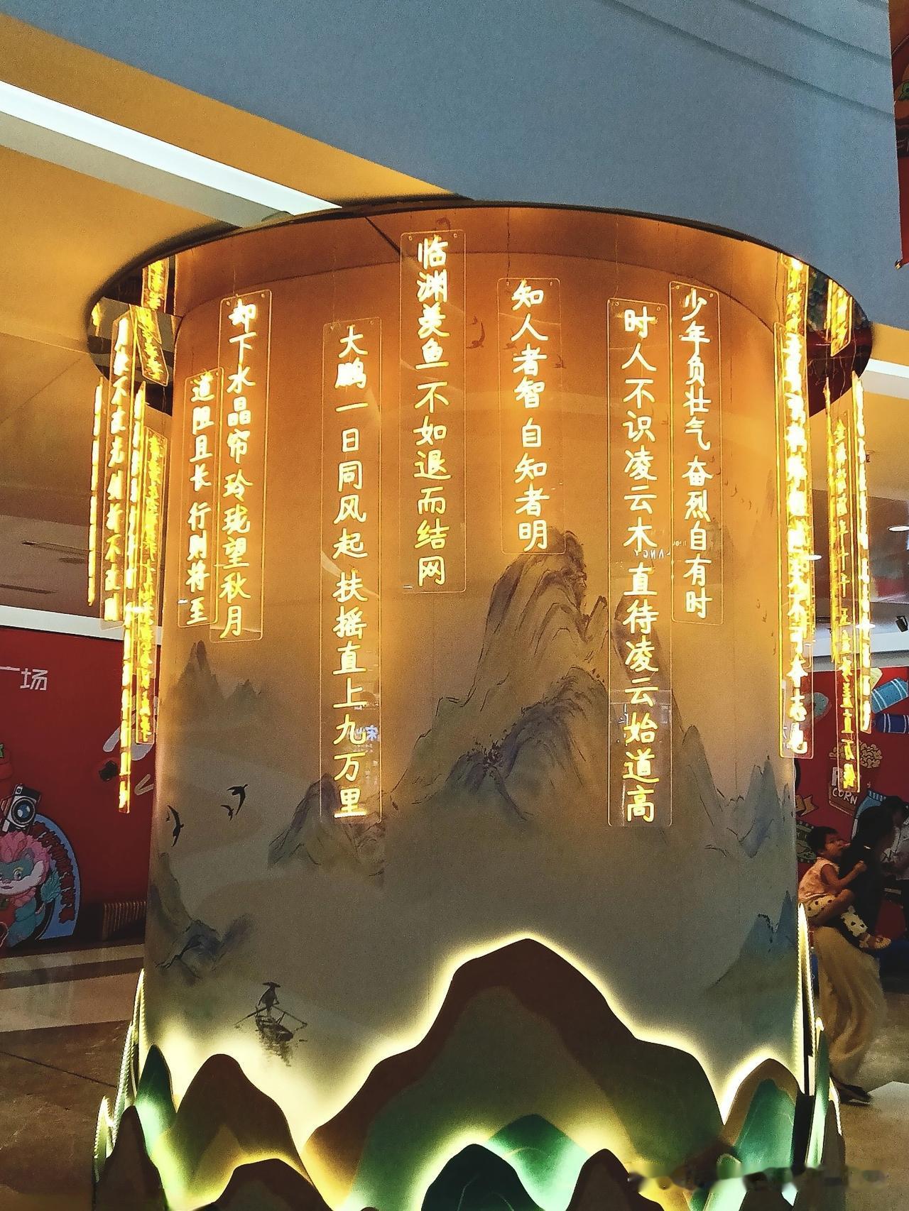 扎心！你随手过的日常，是全球一半人求不来的命！
 
天天吐槽上班累、通勤烦，刷完