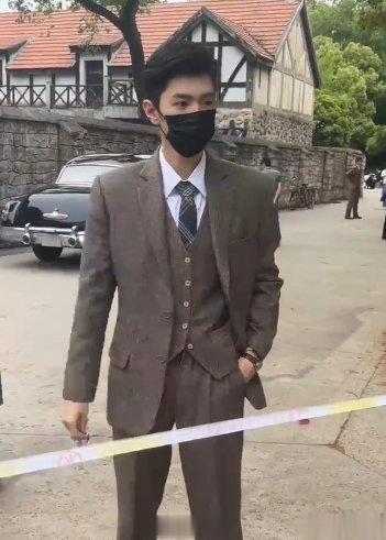 #陈哲远生气的样子##陈哲远还是把话咽回去了# 拒绝ss ​​​