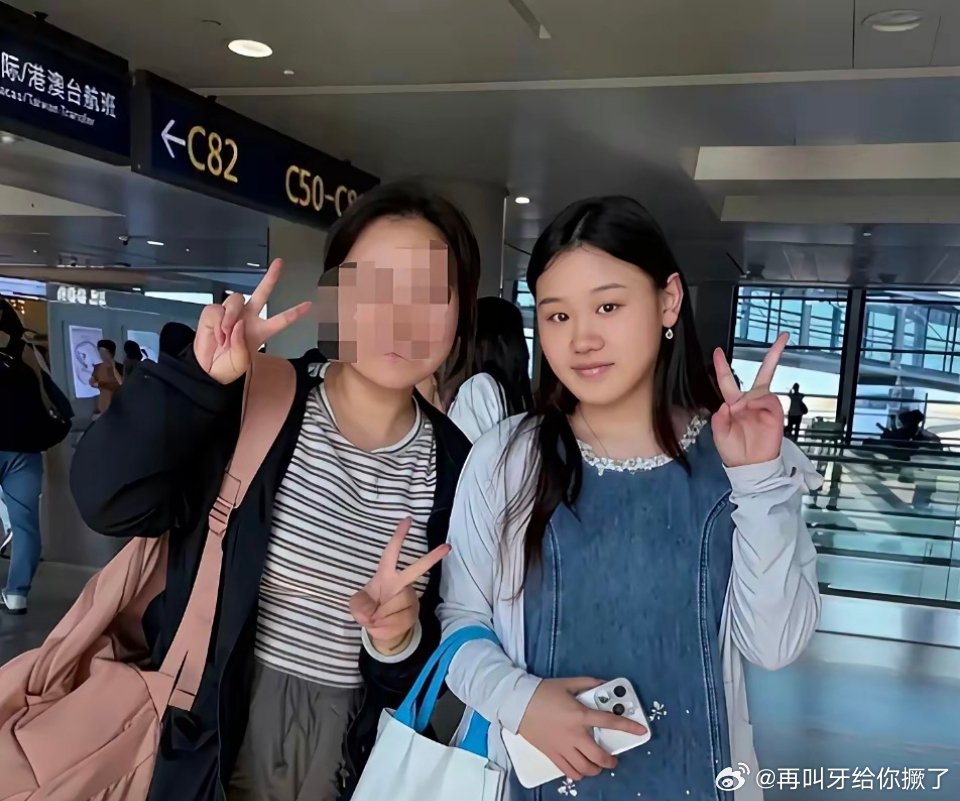 好奇查了一下张家齐的经纪人不查不知道，一查惊讶了。​她的经纪人叫做Alice。曾