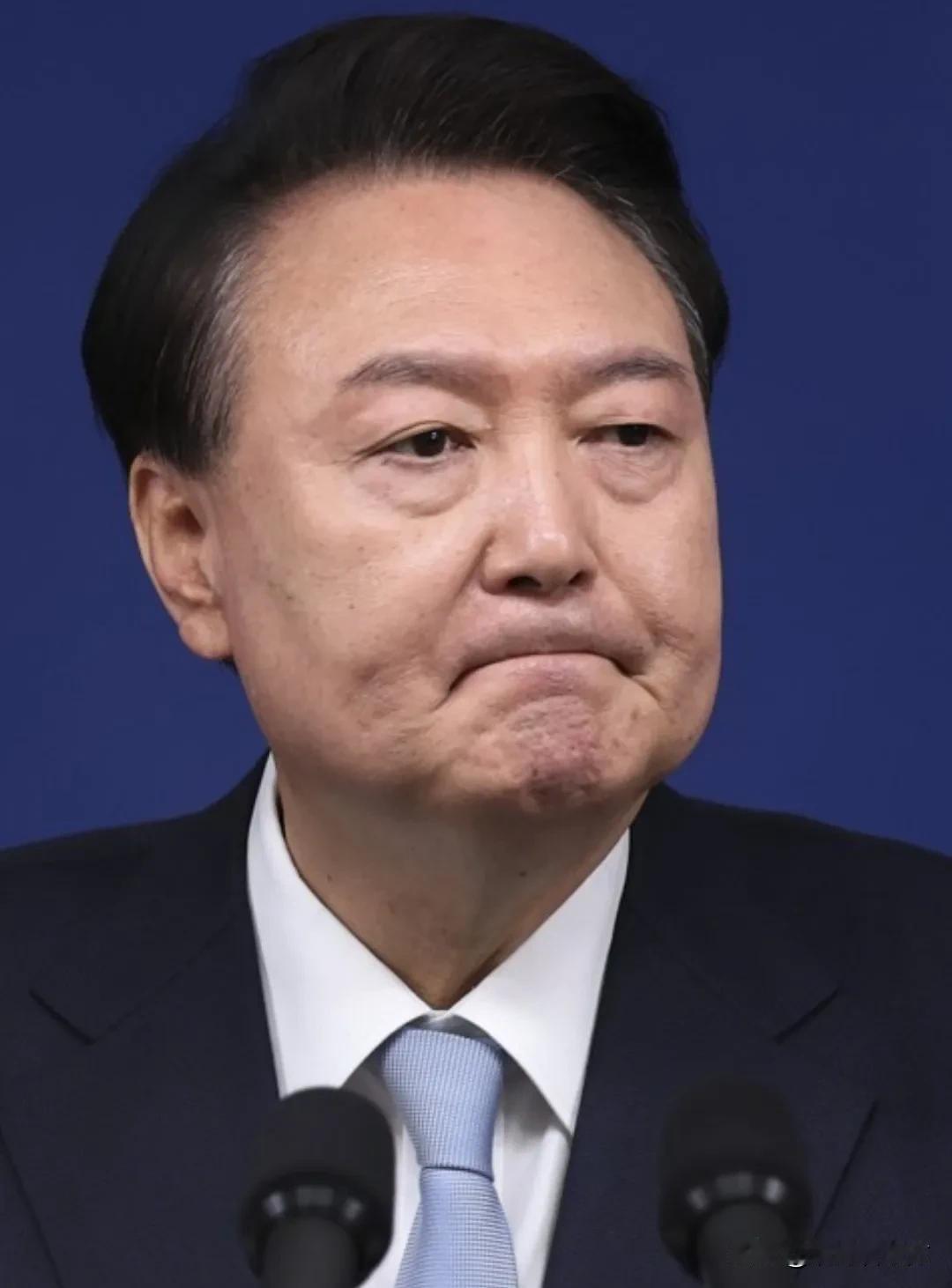 快讯：尹锡悦被正式拘留！首尔时间凌晨3点整，首尔西部地方法院部长法官车恩京在前一