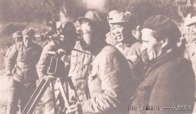 贺龙在摄影机前