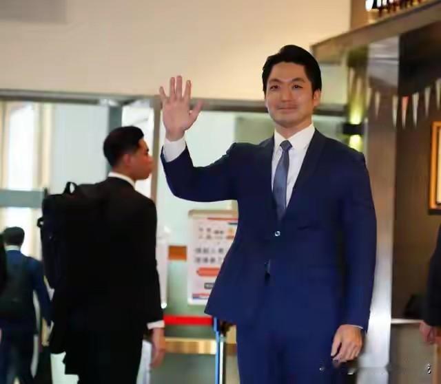 蒋万安：客服层层困难参加上海双城论坛！只要交流，两岸的关系就不会太远了，只会越来