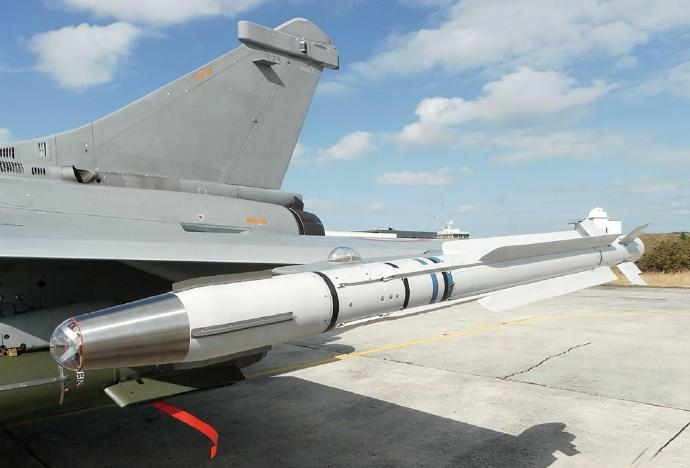 每天认识一件兵器 法国“米卡”空对空导弹“米卡”（MICA）空对空导弹是法国马特