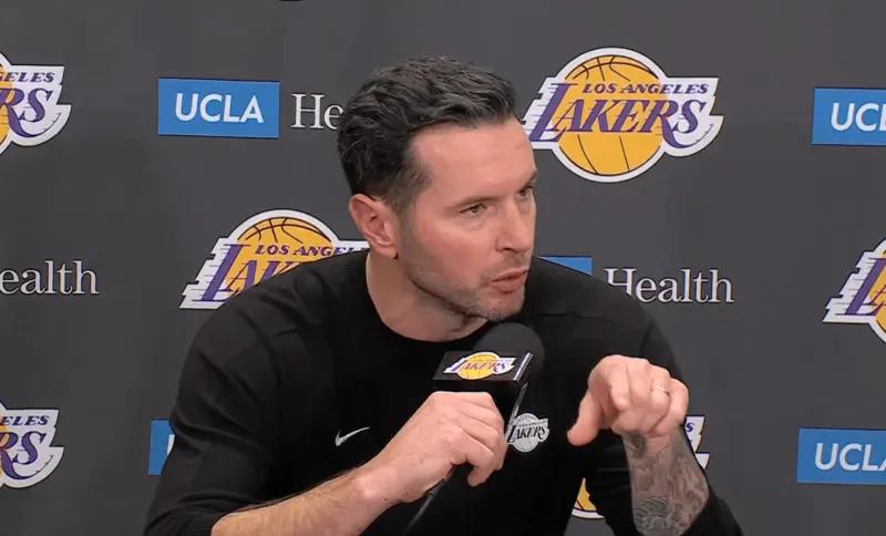 湖人输球，主要原因就是防守没做好……！

篮板球方面，湖人25-48落后火箭，火