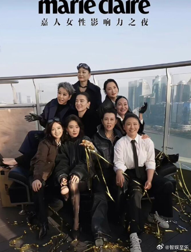 今年家人盛典想复制这个大合影未遂，李冰冰过气淡出，孙俪忙演戏淡出时尚圈，其余几位