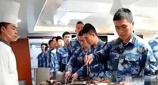都说航母是吞金兽，到底有多夸张？就拿山东舰来说，每天光猪肉，就得整整24头摆上流