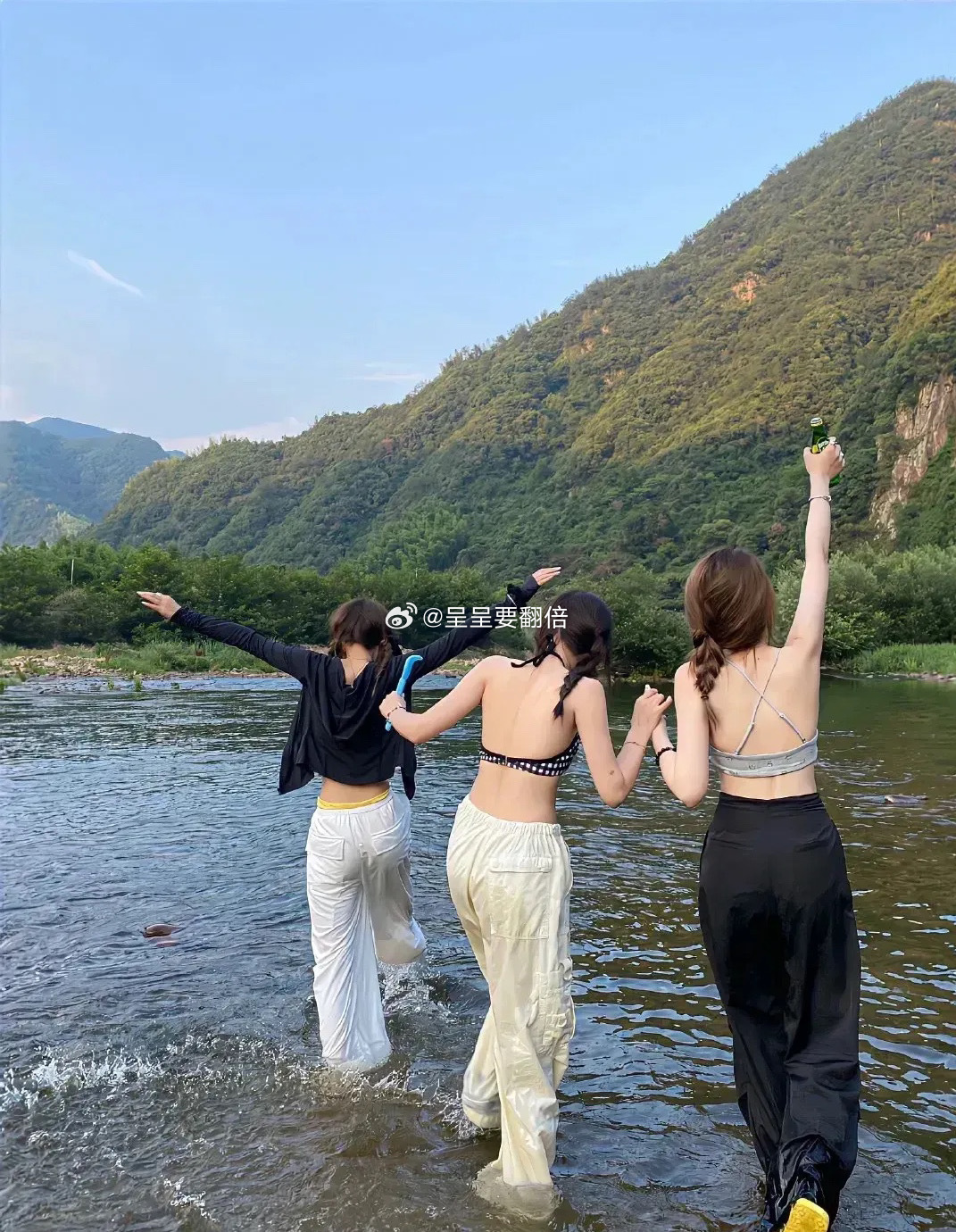 7月15日热门股整理及点评！哈药股份：新药先锋，强势四板华天科技：低开跌停，风控