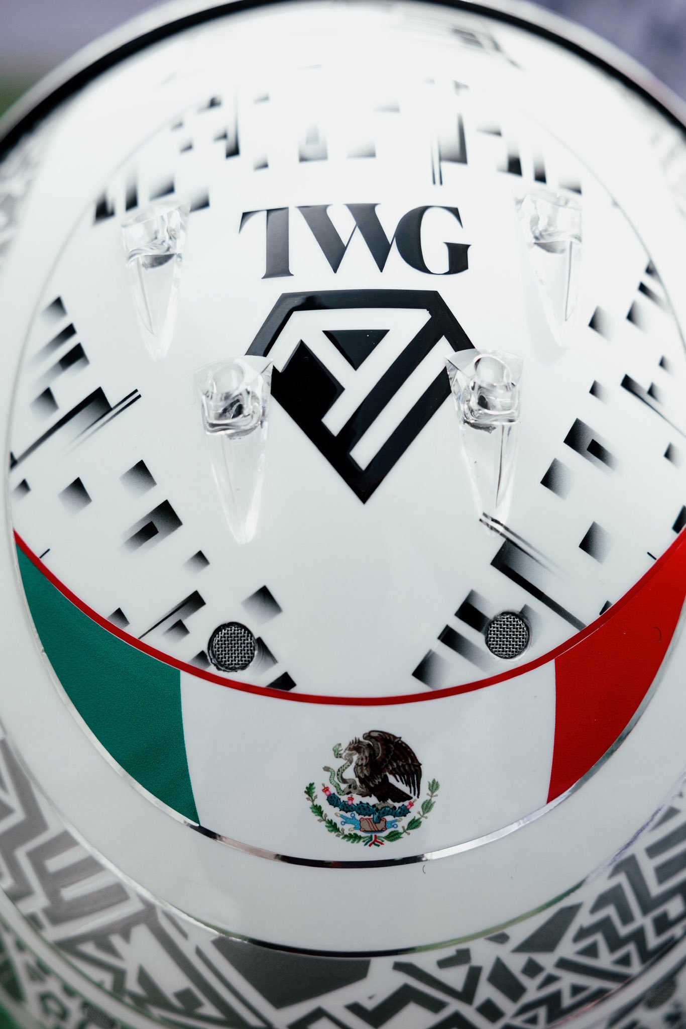 凯迪拉克车队车手佩雷兹在本周2026赛季F1墨西哥🇲🇽城大奖赛，带来主场特别