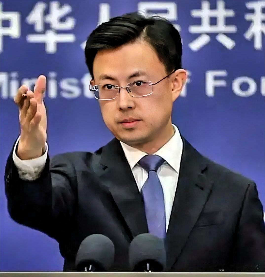 波兰慌了

我方硬核回应

9月26日，波兰外长西科尔斯基一句“中国不愿迫使俄罗