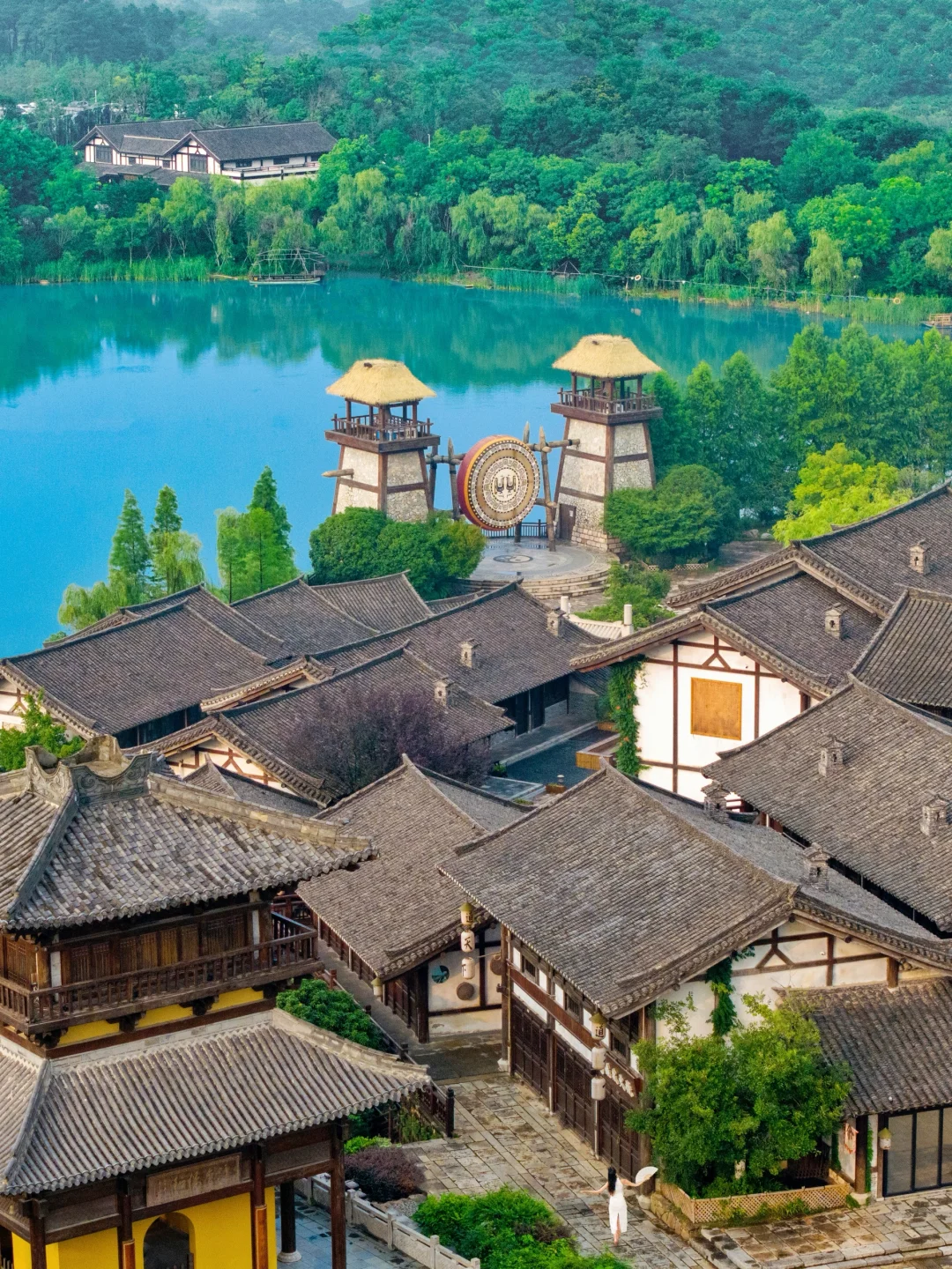 比起乌镇 我更喜欢这个金庸笔下的仙侠古镇‼