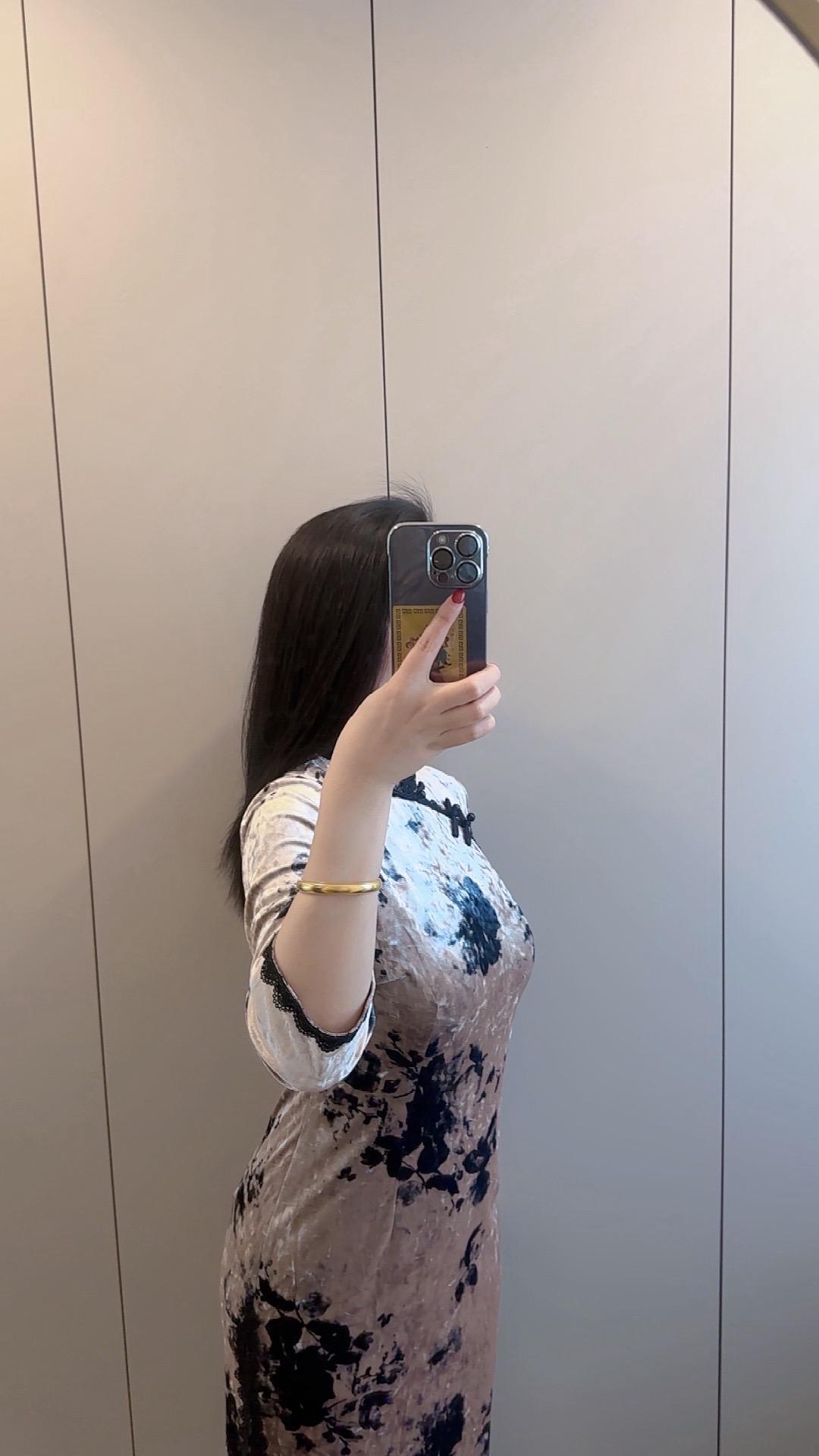 不喜欢搬弄是非～喜欢干干净净的精神世界～和干干净净的生活～不参与别人因...