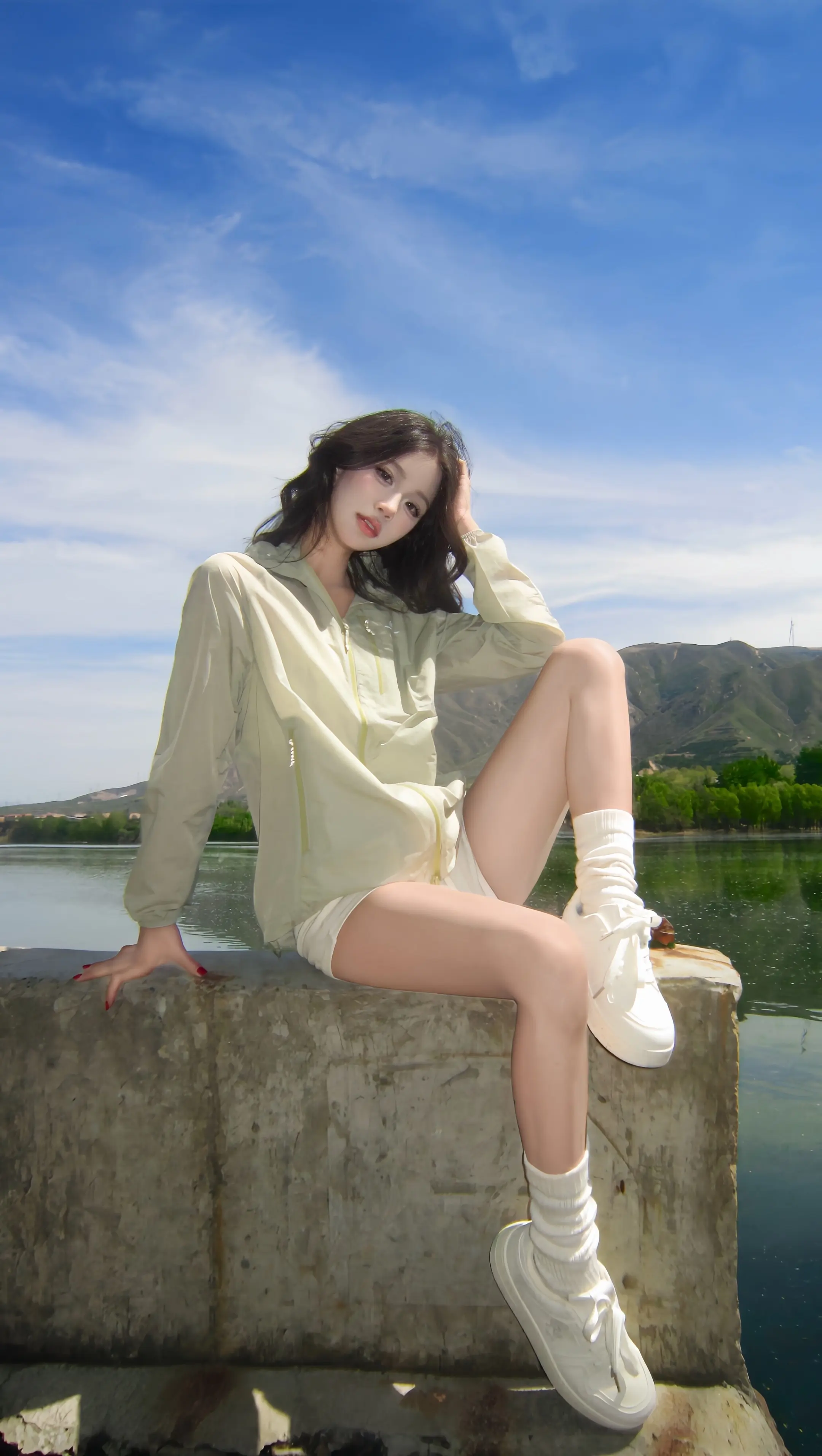 我跋山涉水 生命随我流动。