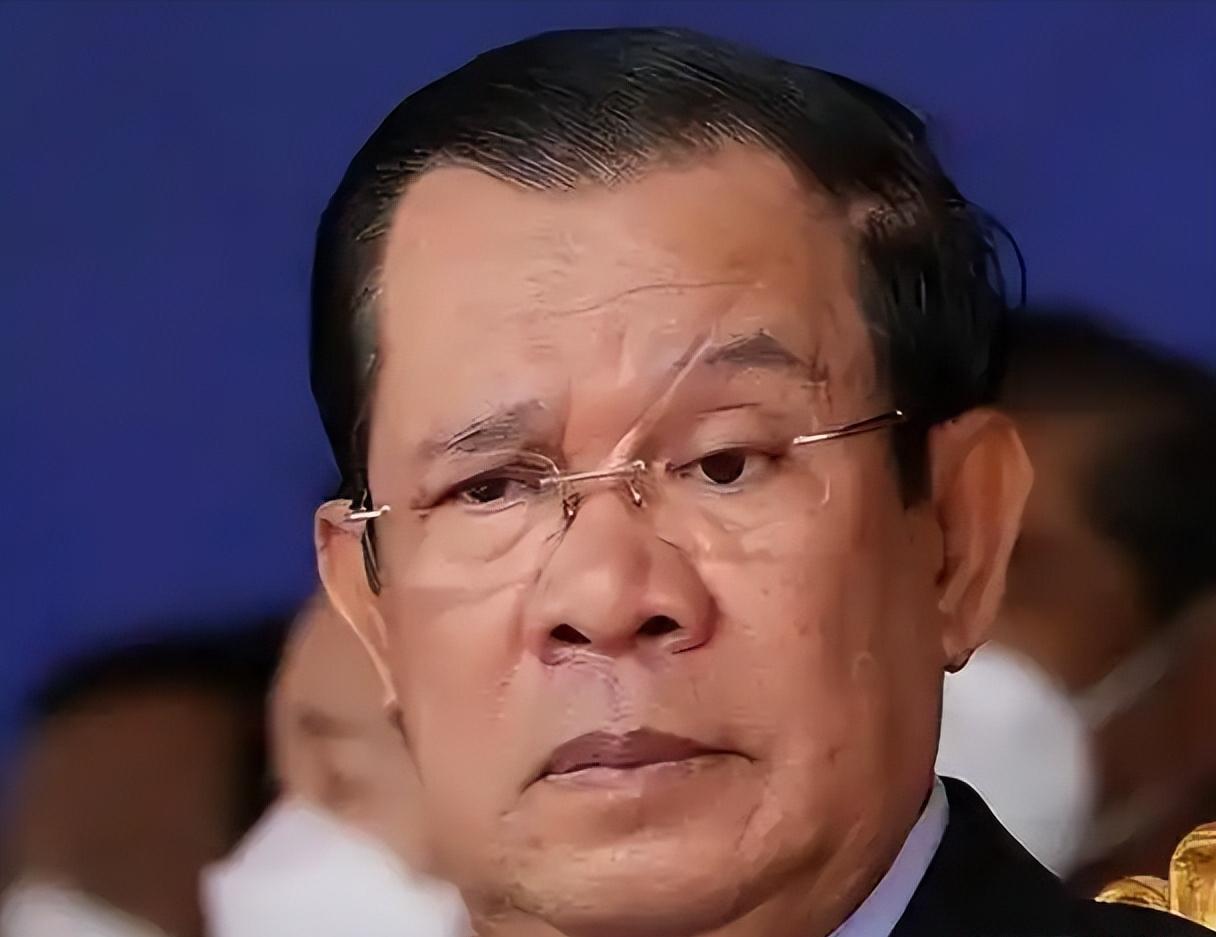 柬埔寨求锤得锤！

握着中柬合作大好机会却偏偏闹事，先得罪中国再惹怒泰国，结果让