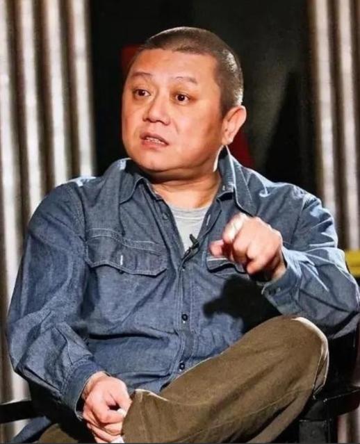 突然发现解决台湾问题，王朔的思路太妙了！

他说压根不用真刀真枪开战，先宣布台湾