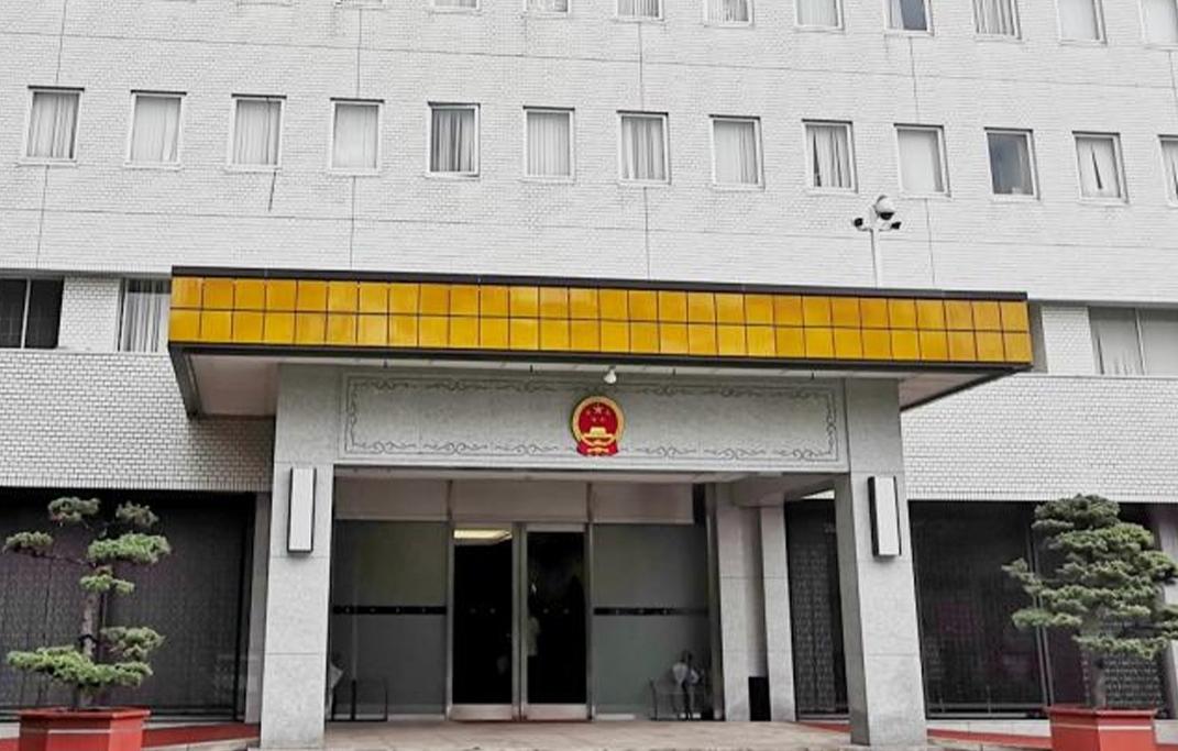 为何不道歉？说白了，日本只把“遗憾”俩字挂在嘴边，就是死活都不肯说一句“对不起”