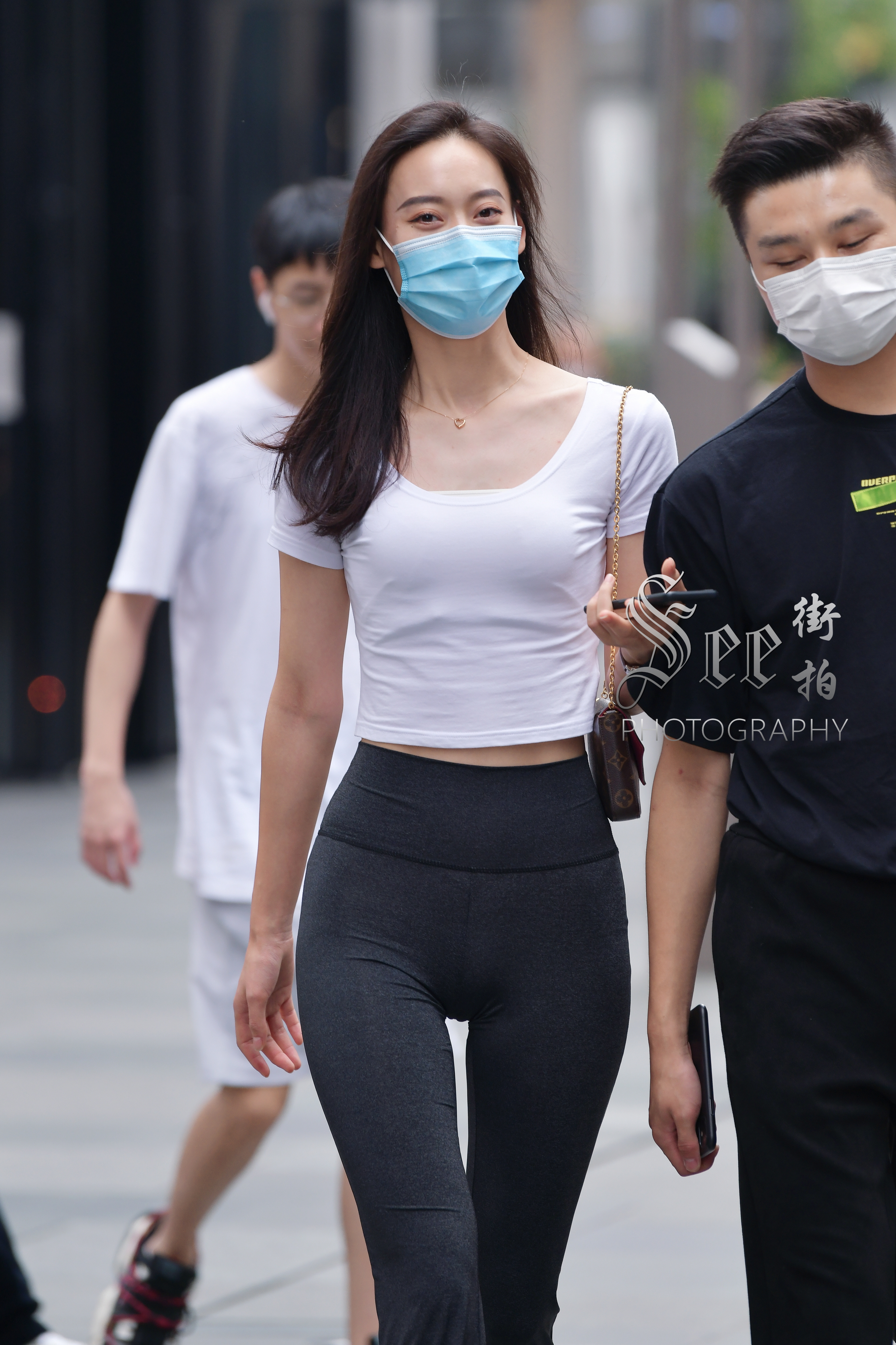 黑白搭配，简单好看~~ ​​​