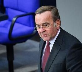 终于冷静一点点了，俄乌战争期间可是急先锋！德防长：德国军队不会参与针对伊朗的战争