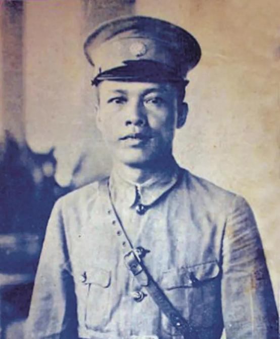 1980年9月10日，邓小平在接见陈济棠的儿子陈树柏时，说了一段让陈树柏非常感动
