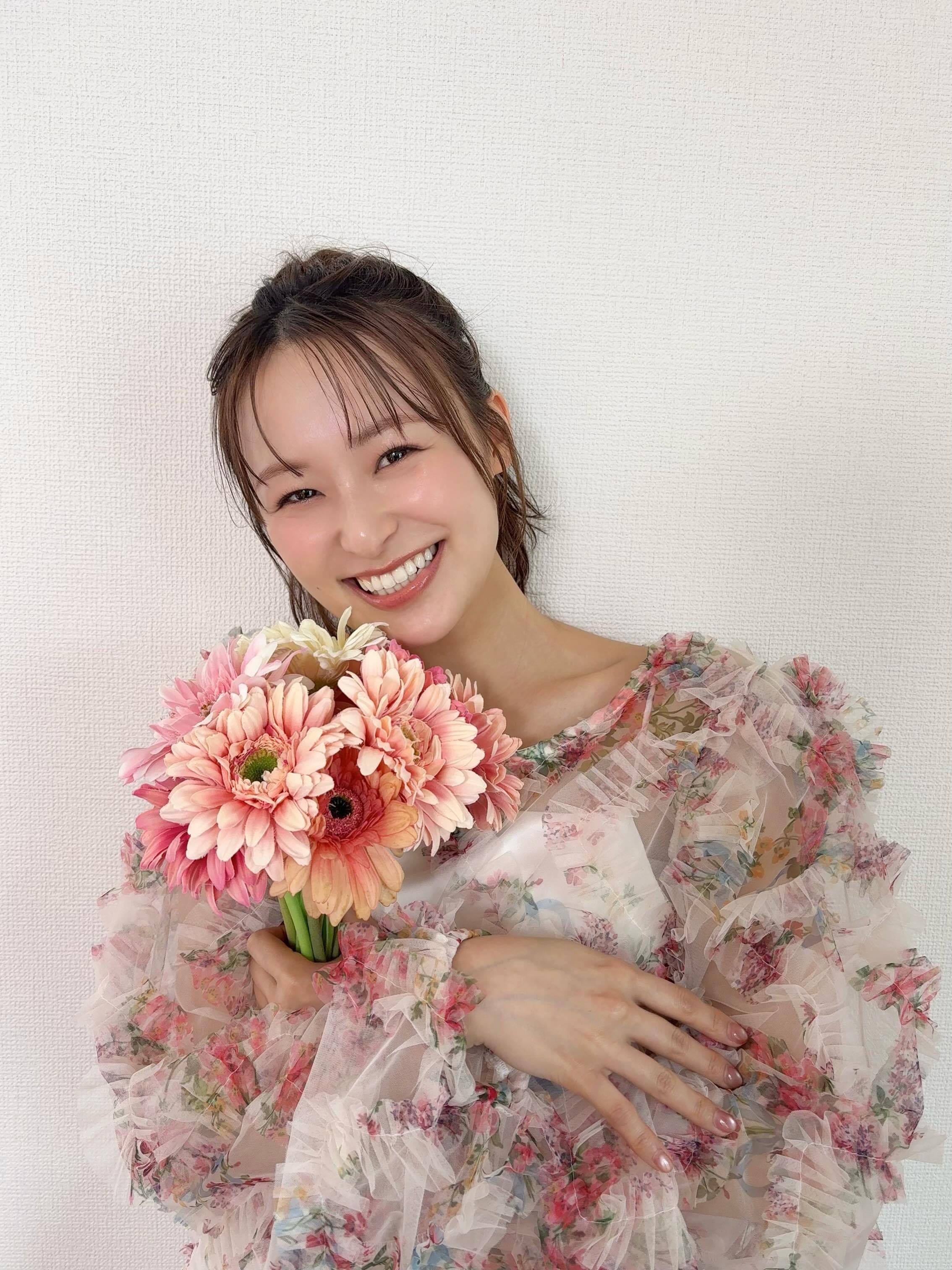 鈴木美羽（Steal me！配信されました☺︎今回の号をもって休刊です。初回の撮