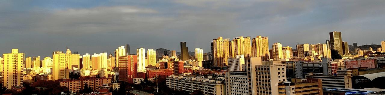 分享一张绝美的风景照片兰州的早晨