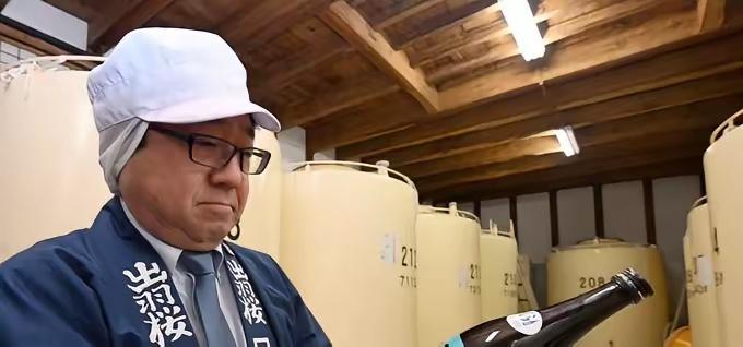 没有日本清酒丝毫不影响中国人过日子，却严重影响日本清酒相关行业人员的收入。

日