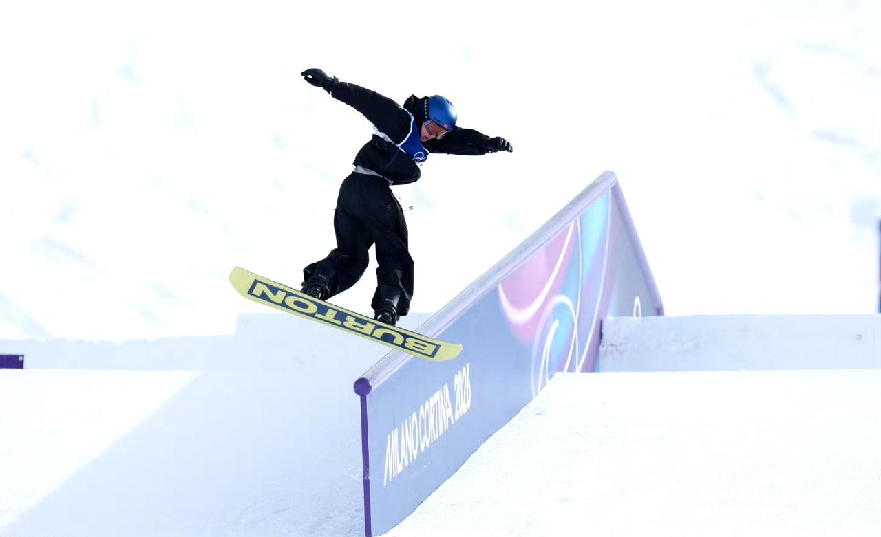 米兰冬奥会单板滑雪男子坡面障碍技巧决赛中，中国选手苏翊鸣发挥出色夺得冠军，为中国