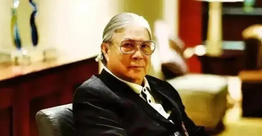 离婚19年，朱玲玲每周三仍回霍家吃饭。不是复婚，也不是演戏。2005年签完离婚协