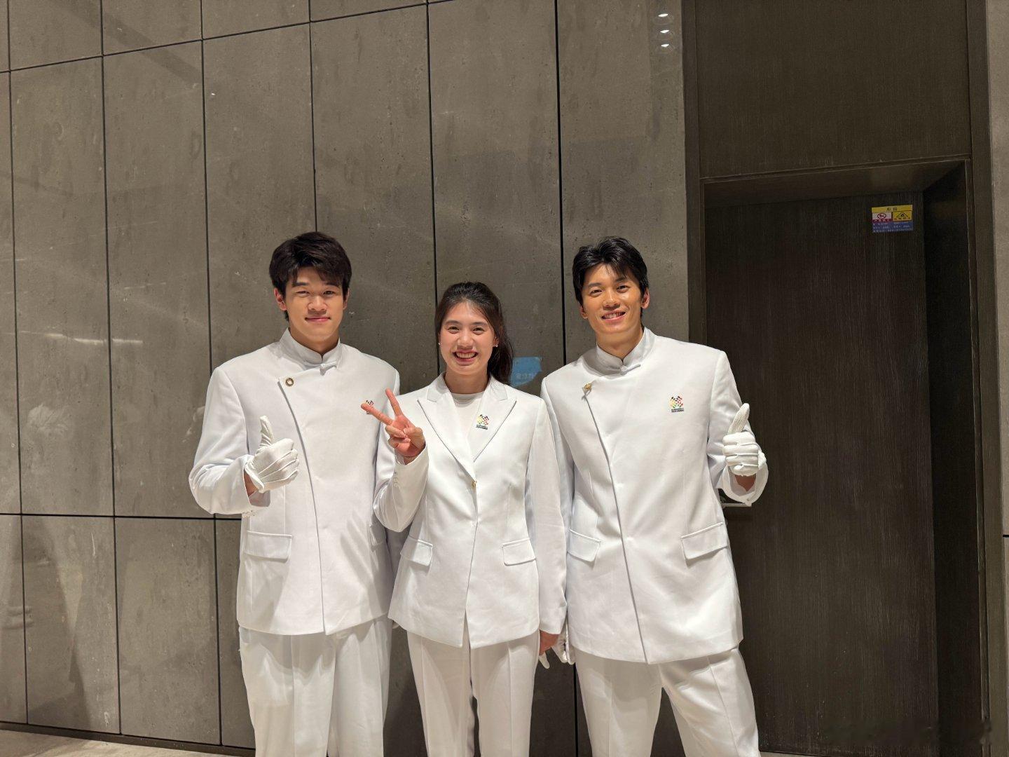 盼望好运 今天是什么好日子啊啊啊啊 