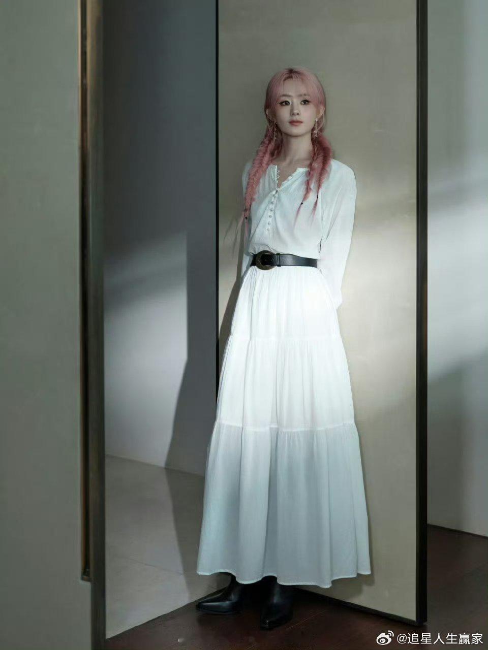 女明星粉发造型 赵丽颖 白鹿 李一桐 真是百花齐放的美啊 ​​​