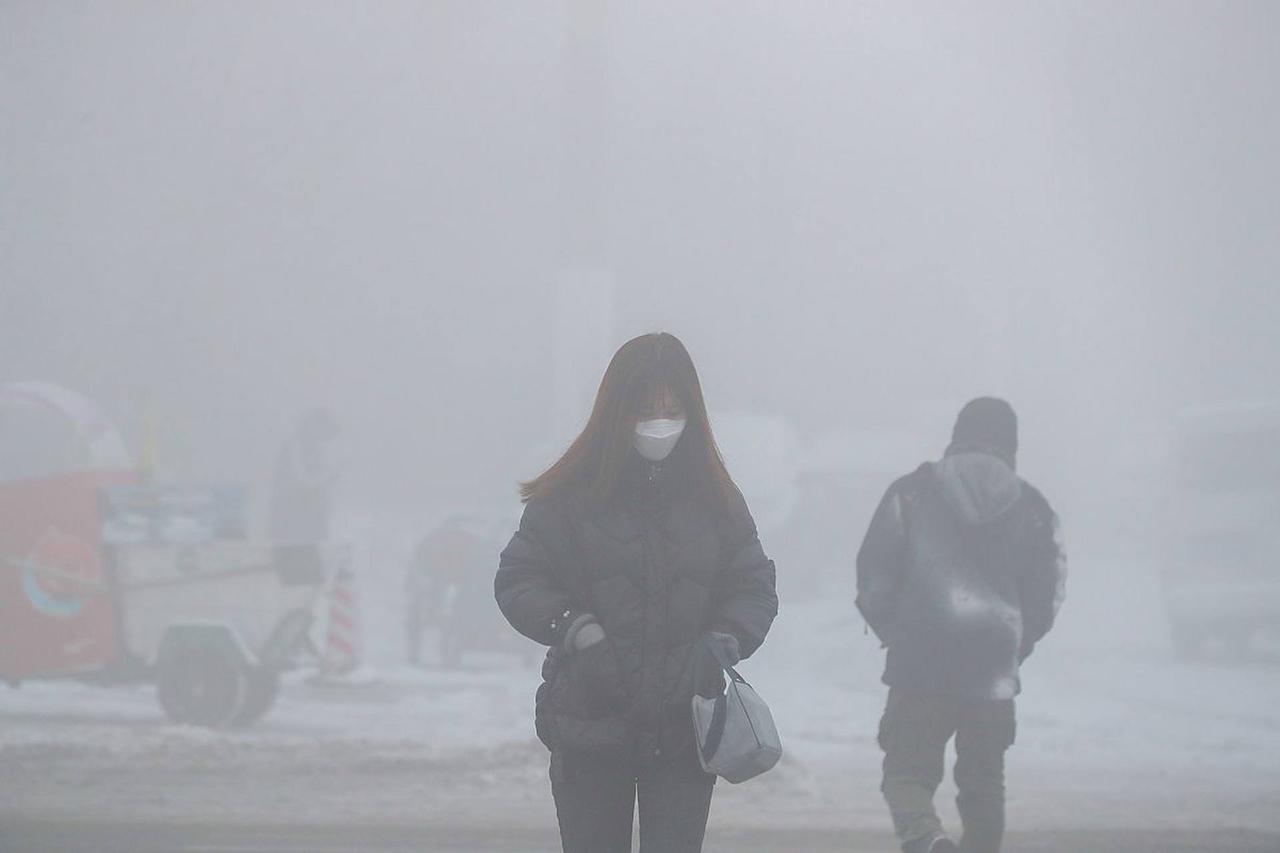今天是2月15日星期日，宜昌人注意！天气+空气双重预警，千万别大意！

今晨宜昌