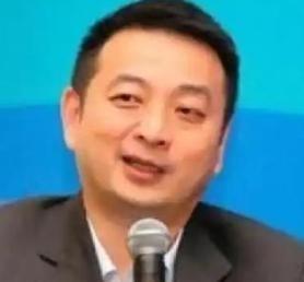 为了鼓励大家多生娃，人口专家梁建章曾提出了一个大胆的方案：一孩家庭每个月补贴10