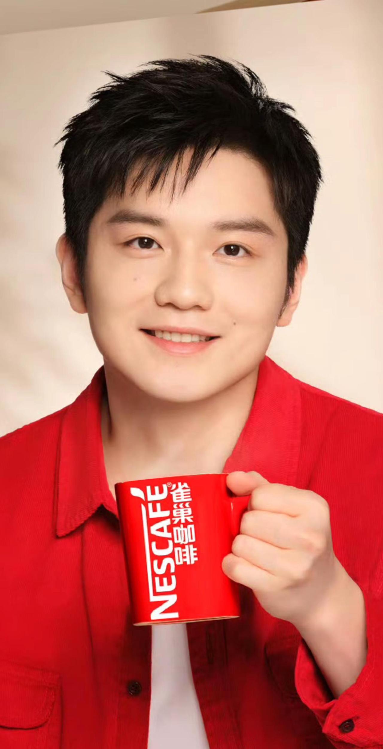 东哥，今晚看你的，你的比赛，加油！
