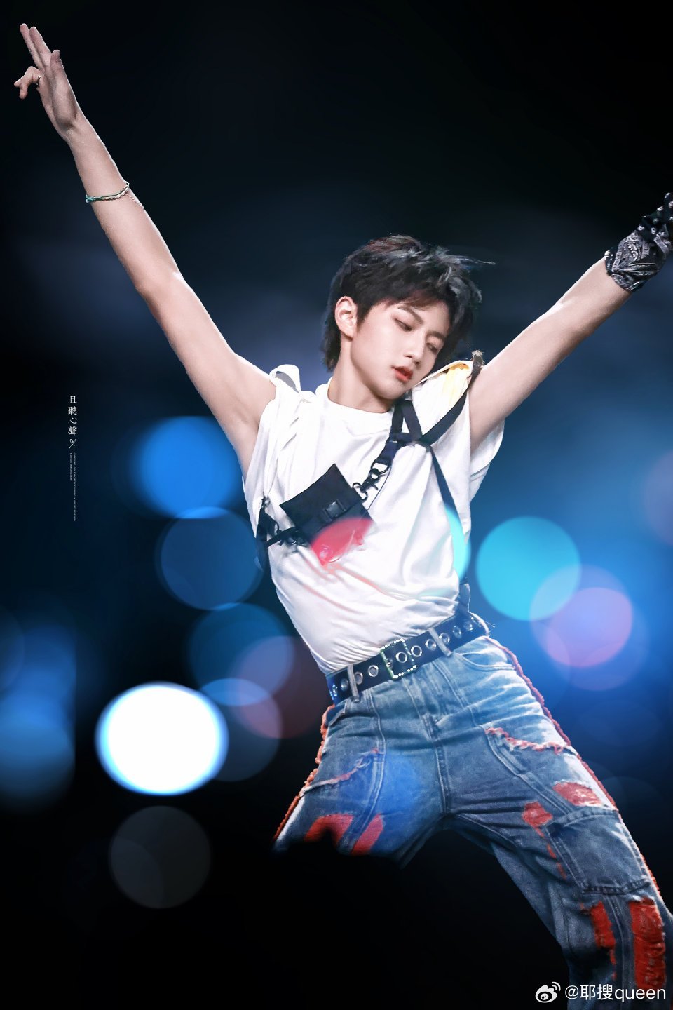 穆祉丞这个舞台我给到夯舞台看完直接被圈死！唱流行的恩仔甜度超标，清冷质感拉满，干