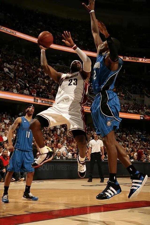 骑士詹姆斯nba历史上的今天 2009年的今天，骑士106-107惜败魔术，系列