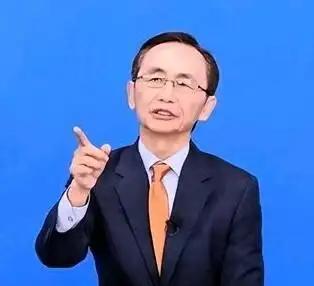 [浮云]吴子嘉很是清醒，他说：我们台湾当局，只要谈到大陆，就说要对等尊严的情况下