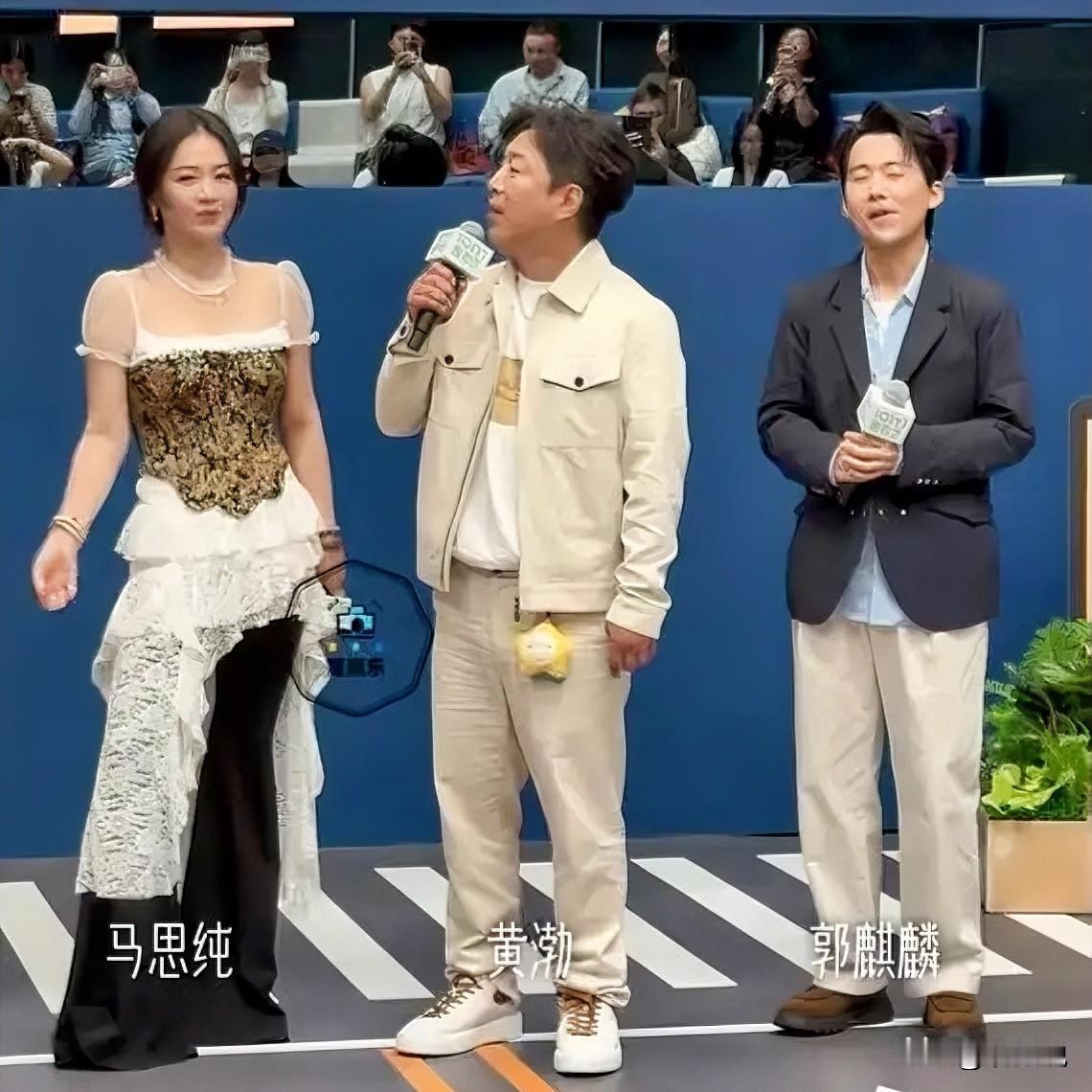 大家不用羡慕郭麒麟了

因为我们永远不可能成为他

不是因为他有郭德纲这样的老爸