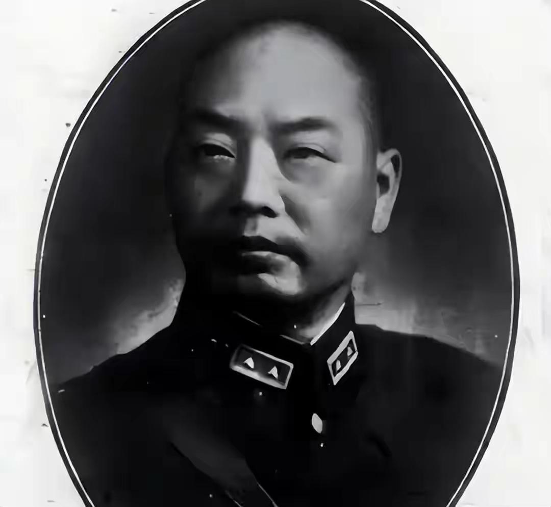 民国时期的郝鹏举是个极致的投机者，一生投敌四次。他本是冯玉祥一手提拔并送去苏联留