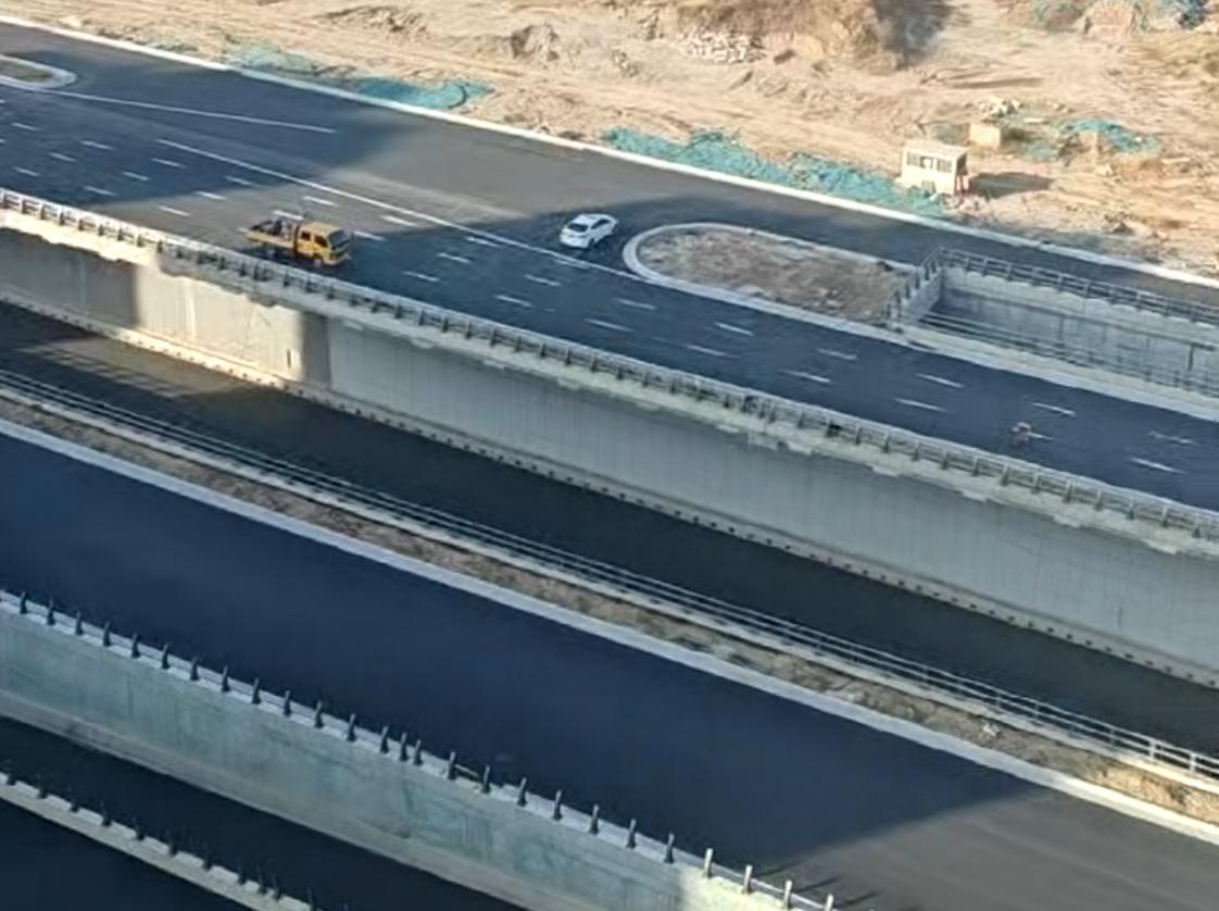 郑东新区科学大道（金梁大道）新进展！
从规划群家人们的分享可知，郑东新区科学大道